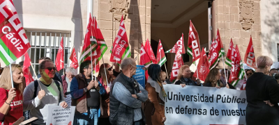 Manifestación de CCOO para exigir a la Junta el cumplimiento de los acuerdos 