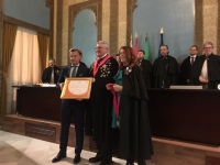 Rafael Jordano recoge la distincin concedida a la Ctedra de Gastronoma por la Cofrada del Salmorejo Cordobs