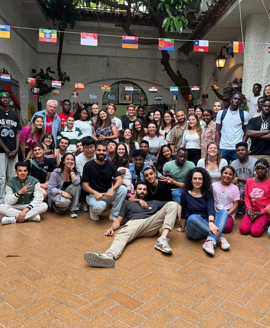 Intercambio multicultural entre estudiantes de español de UCOIdiomas y Córdoba Acoge.