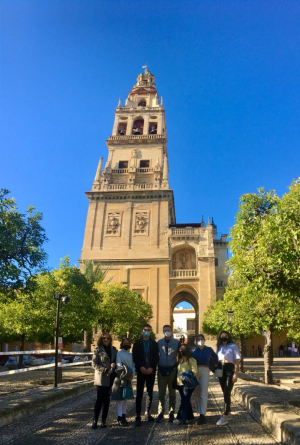 Alumnado de UCOidiomas de visita en la Mezquita-Catedral