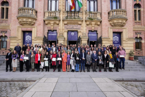 Foto de familia las galardonadas.