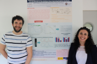 Los investigadores Rocío Rincón y Francisco Javier Morales, en el laboratorio junto al nuevo diseño.