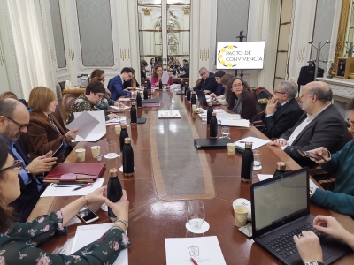 Integrantes de la plataforma en la reunión celebrada ayer jueves 13 de febrero