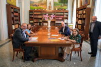 El rector y la presidenta de la Fundación durante la firma del convenio.