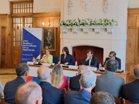 La presidenta de CRUE inauguró el curso junto con la ministra Morant, y los rectores de la UIMP y de la Universidad de Murcia.