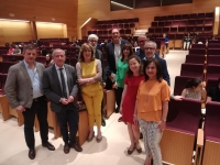 Julieta Mérida y Ricardo Córdoba, junto a los directores de los másteres de Filosofía y Letras