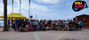 foto de grupo de las personas participantes en la recogida de residuos en la playa de El Algarrobo.