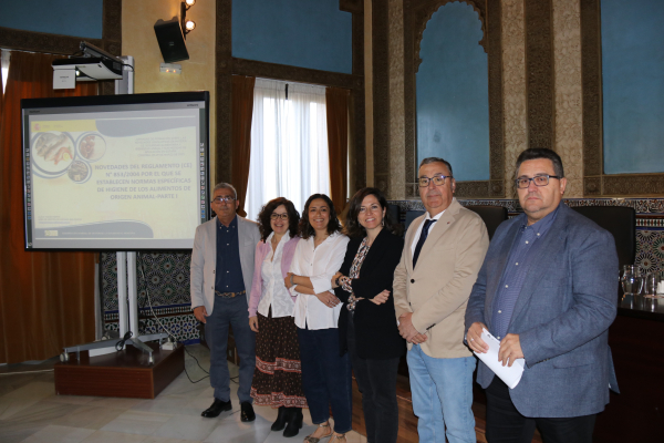 Autoridades y ponentes participantes en las jornadas.