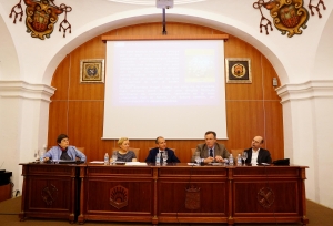 Intervinientes en la mesa redonda.