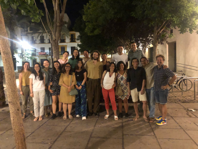 Estudiantes del máster junto a la coordinadora, Mar Delgado.