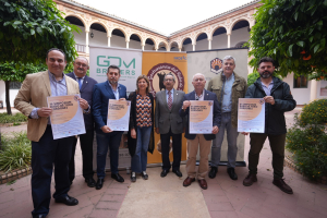 Participantes en la presentación del simposio.