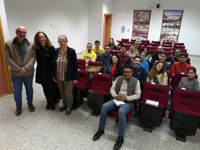 Momento antes de la inauguración del taller.