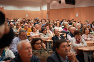 Estudiantes del Centro Intergeneracional en el acto inagurural del presente curso académico.