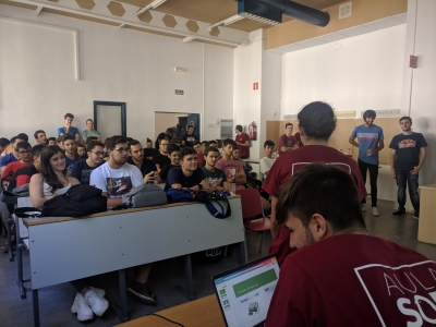 Imagen de una actividad organizada por el Aula de Software Libre