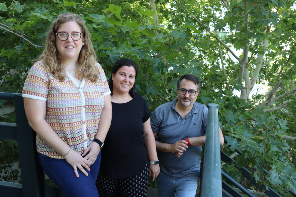 De izquierda a derecha: Ángela Valle García, Nazaret M. Montilla López y Carlos Gutiérrez Martín