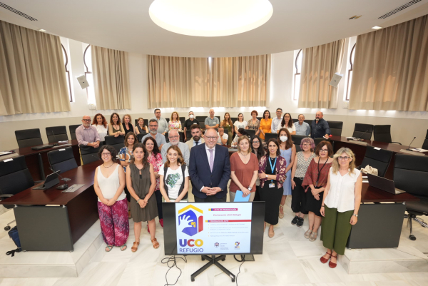 Integrantes de la Comisión UCO-Refugio en su primera reunión de coordinación.