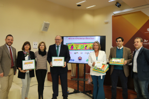 El rector, con representantes de EMACSA y SADECO y responsables del proyecto educativo.