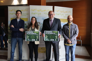 El rector, Manuel Torralbo, y la vicerrectora de Campus Sostenible, Amanda García, junto a Antonio Gomera (SEPA) y Miguel Antúnez (Aula de Sostenibilidad).