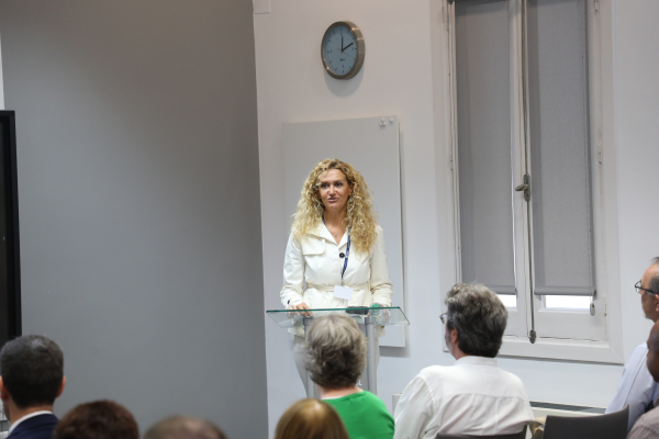 La profesora de la UCO, Elena Gómez Parra, durante la presentación del estudio.