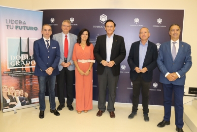 De izquierda a derecha, Luis Miranda, Lorenzo Salas, Francisca Daza, José Carlos Gómez Villamandos, Ricardo Córdoba y Juan Jesús Luna en la presentación de las novedades de la oferta académica de la UCO para el nuevo curso. 