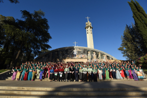 Foto de familia de la graduación.