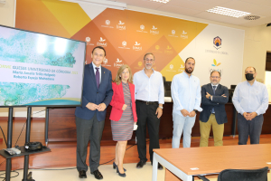 El rector junto a los directores del Informe GUESSS y los responsables de emprendimiento en la UCO.