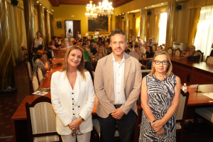 De izquierda a derecha: María Isabel Amor, Israel Muñoz y Mercedes Osuna.