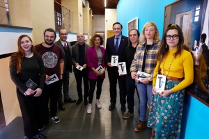 Poetas finalistas de UCOPoética 2019 junto a Luis Medina, José Carlos Gómez y Javier Fernández.