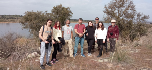 Participantes en el bioblitz en el embalse de La Colada.