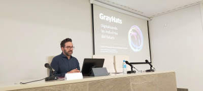 Javier Jiménez, ceo de Grayhats, durante su intervención.