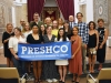 Foto de familia de estudiantes y autoridades académicas en el acto de bienvenida al alumnado del programa PRESHCO.