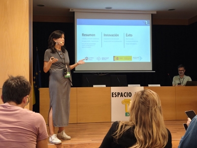 La coordinadora de la UCC Elena Lázaro durante la presentación de la actividad Sal del Cuadro